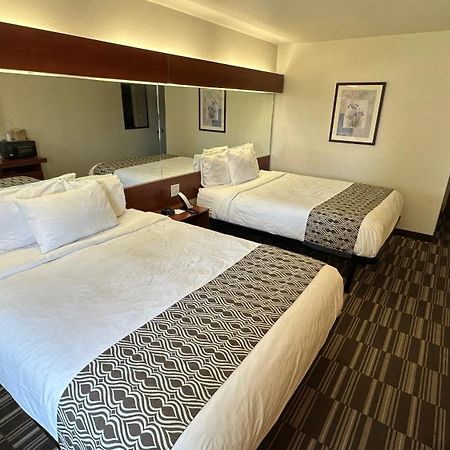 Microtel Inn And Suites By Wyndham Miami Ok Ngoại thất bức ảnh