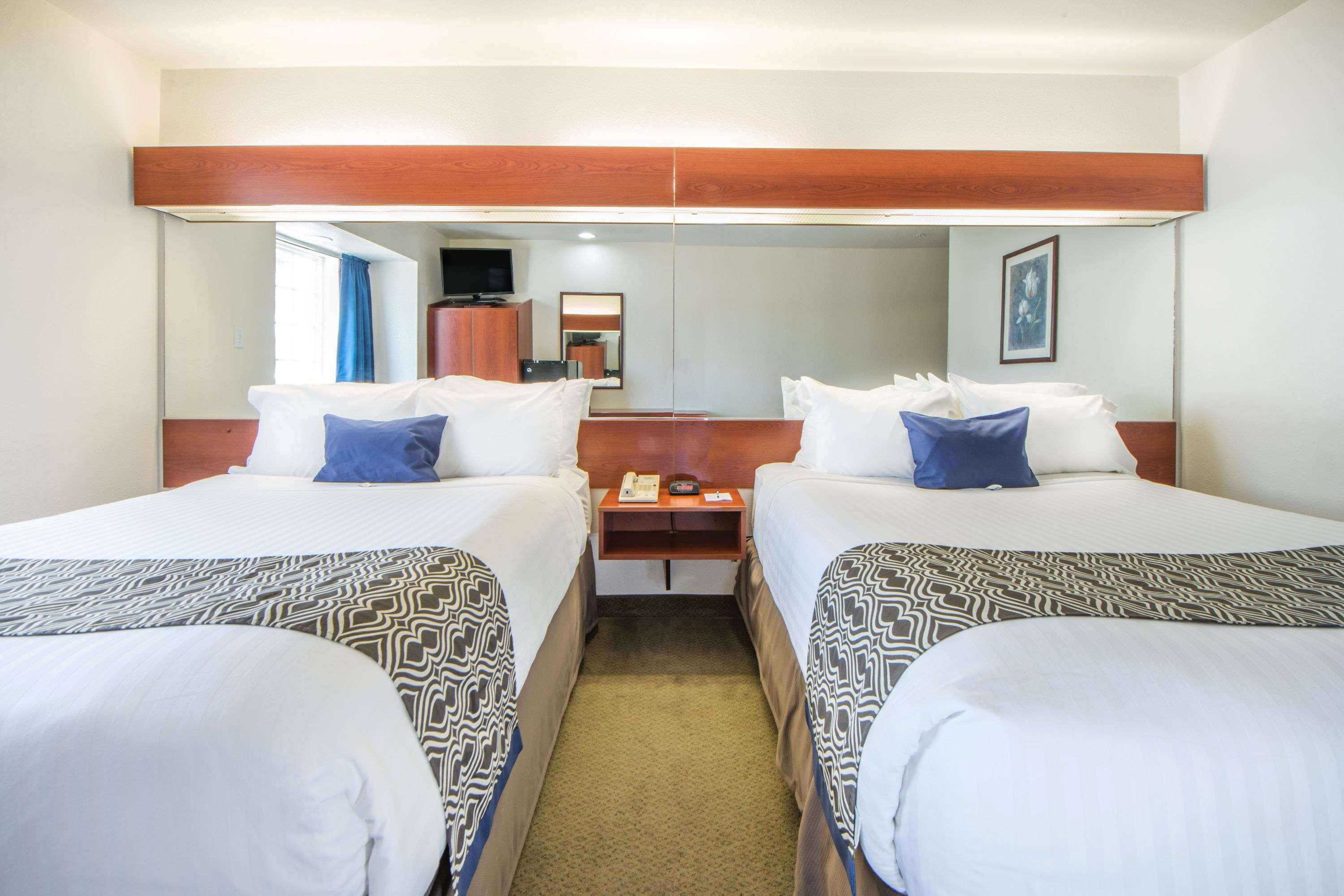 Microtel Inn And Suites By Wyndham Miami Ok Ngoại thất bức ảnh