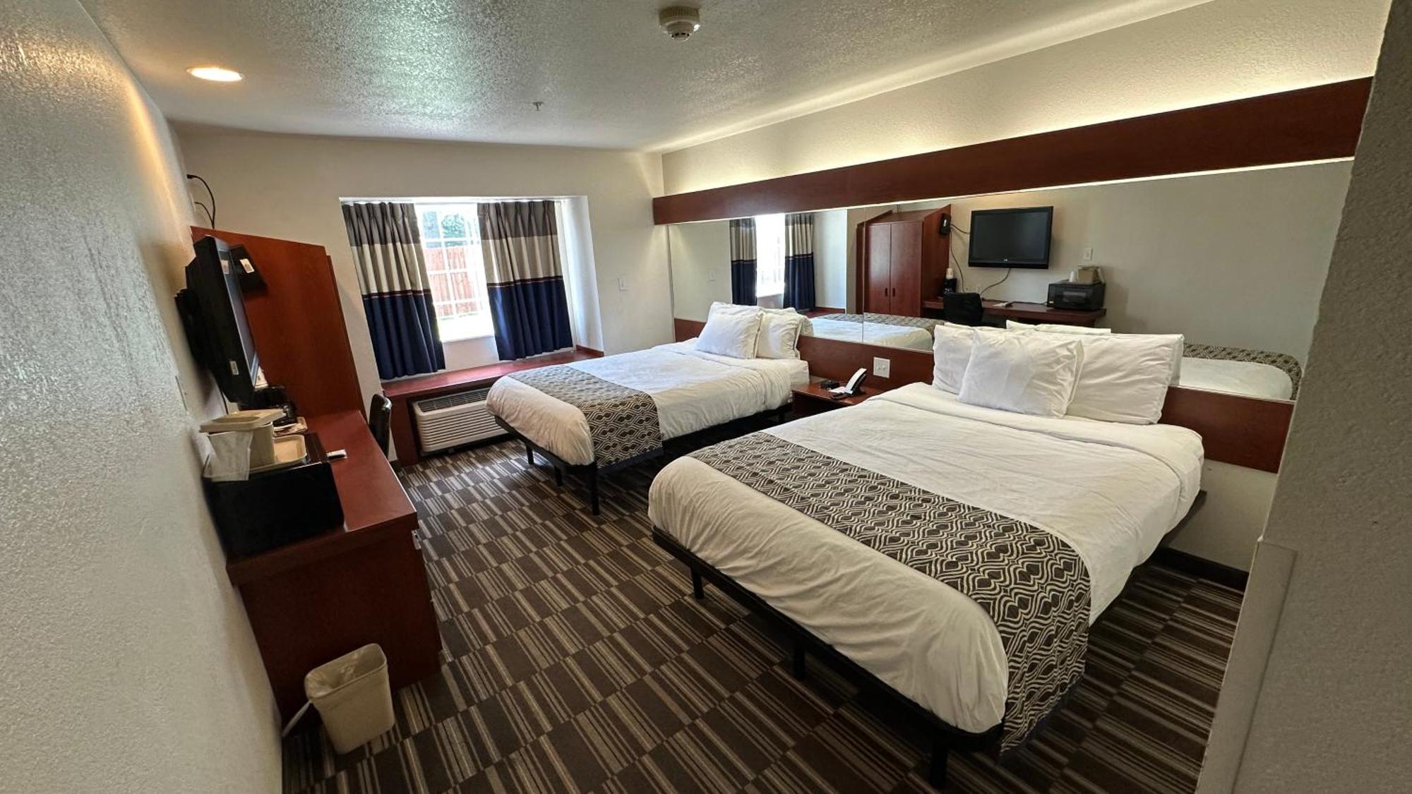 Microtel Inn And Suites By Wyndham Miami Ok Ngoại thất bức ảnh