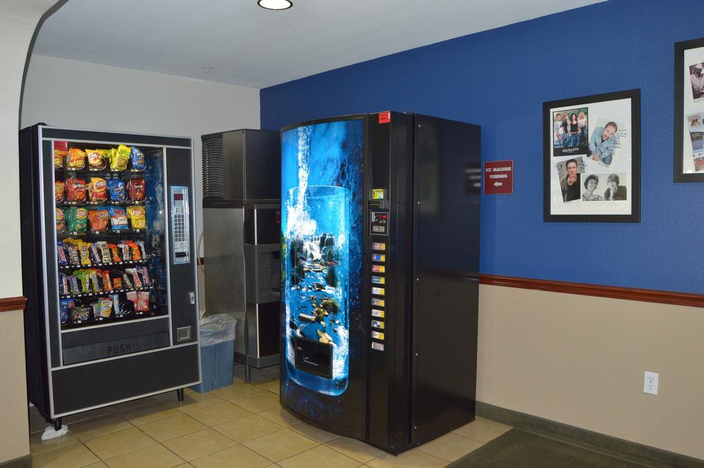 Microtel Inn And Suites By Wyndham Miami Ok Ngoại thất bức ảnh