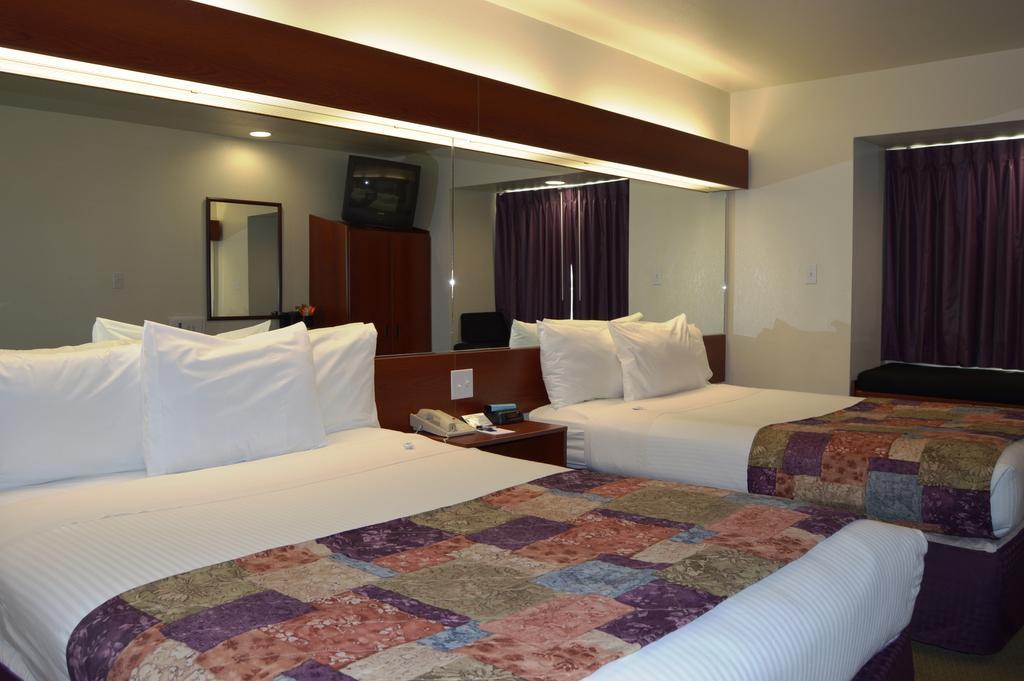 Microtel Inn And Suites By Wyndham Miami Ok Phòng bức ảnh